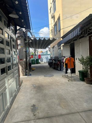 bán nhà hẻm 4m sát nhà ga t3 (49m2) đường nhất chi mai, p.13, tân bình