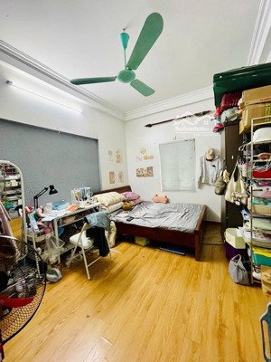 hàng hiếm. trung tâm cầu giấy. 41m2. 6 tầng mới, 4 ngủ, 20m ra ô tô, đáng mua nhất phân khúc. 9 tỷ