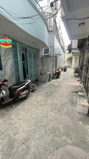 tạ quang bửu p2 dt 27m2 ngang khủng 5,5m trệt lầu giá chỉ 3ty980