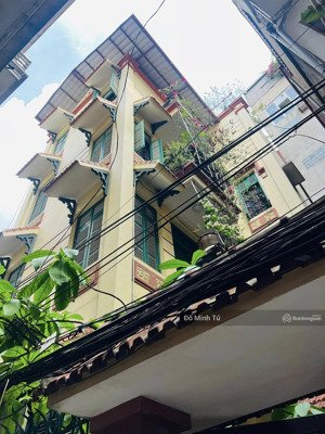 nhà thuỵ khuê 109m*5t, mt 5m, ngõ 3m, 20m ra phố, sân vườn, 2 thoáng, ngõ thông hồ tây, về ở ngay