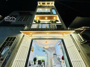 căn nhà xịn phùng hưng p13, q5, giá hợp lý, chỉ còn chờ bạn!