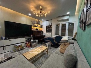 nhà mới cứng-tặng nội thất hơn 3 tỷ-hẻm xe tăng nguyễn văn đậu-5 tầng, 4x14m-10.x tỷ tl chính chủ!