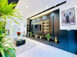 siêu phẩm trường chinh, thang máy , ngõ nông thoáng sáng, gần phố , nhà xây mới đẹp ,ở ngay 45m 6t