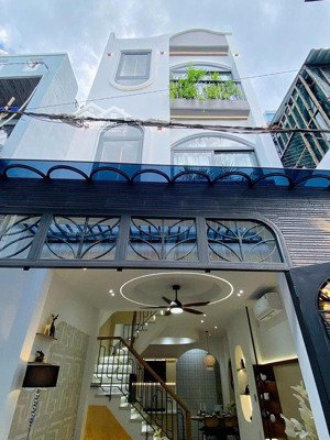 nhà chuẩn ở ngay hẻm xe hơi phạm văn hai tân bình. giá 3tỷ395triệu, dt 52,3m2