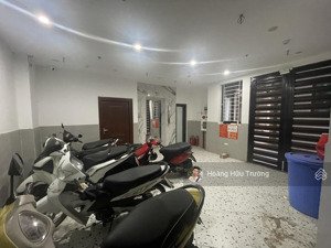 bán chung cư mini phố hoàng hoa thám - vĩnh phúc dt 52m2 6 tầng thang máy - lô góc - 8 phòng full!!