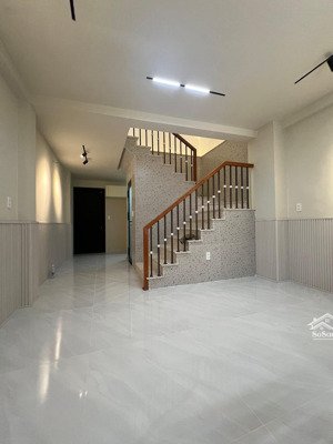 bán nhà hẻm 2 m đường huỳnh tấn phát quận 7