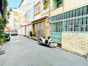 bán nhà hẻm xe hơi ngay sân bay - sát mặt tiền phổ quang - phạm cự lượng 64m2 - 4,5x15,2m 3 tầng