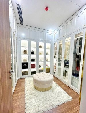 bán chung cư 113 -trung kính, diện tích 100m2, 3 phòng ngủ, giá: 9 tỷ. lh: 