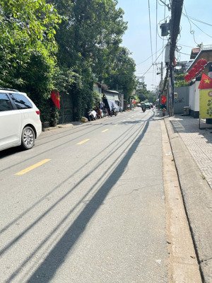 bán nhà khu đường quốc hương phường thảo điền giá 25 tỷ