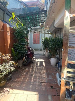 duy nhất nhà văn cao 2 tỷ 150 ô tô đỗ cửa. nhà 3 tầng