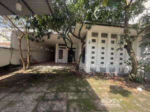 cho thuê nhà riêng 25 triệu, 300m2 tại nguyễn hữu thọ, phước kiển, nhà bè, hcm đẹp, nhiều tiện ích