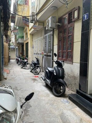 bán nhà giá 7,5 tỷ đường hoàng mai 30/35m2 x 5 tầng mặt tiền 3,9 mét