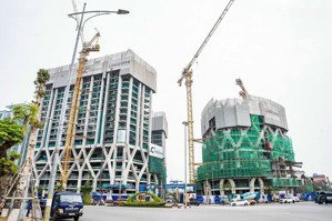 cho thuê tòa nhà 9 tầng diện tích khủng 425m giá 400 triệu/tháng - điểm đẹp bậc nhất tuyến đường