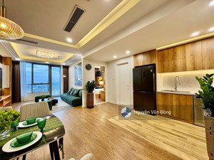 gia đình cần bán căn hộ 110m2, thiết kế 3 ngủ, 2 vệ sinh, sổ đỏ sẵn giao dịch, để lại full nội thất