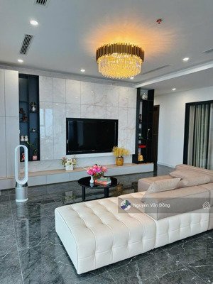 chính chủ cần bán căn hộ 3 ngủ tầng trung đẹp tràng an complex, sổ đỏ sẵn giao dịch, nội thất full