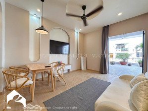 cho thuê penhouse mới rộng 120m2 ban công sân vườn full nội thất 2pn 2wc ngay hồ bá kiện quận 10