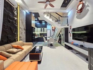 bán nhà đẹp 3 tầng trung tâm hoàng diệu