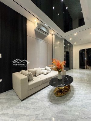 hoàng văn thái - 50m - 6 tầng - thang máy - ngõ thông - ô tô đỗ cửa