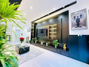 sót căn giá 8 tỷ, 43m2x4t, full nt mới đẹp, cầu giấy, gần ô tô, khu cán bộ dân trí cao, an ninh !