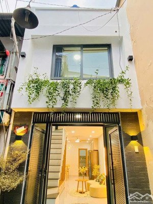 cho thuê nhà mới full nội thấtvị trí 1 sẹc: lê đức thọ. p16 gv