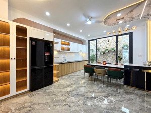 nhà mới đẹp - hxt - ở ngay đs7 -p1 giáp phạm văn đồng - bv 175 thông thích quảng đức - nở hậu 10ty3