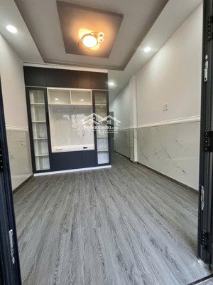 nhà 32m² nhỉnh 3 tỷ nhà 2 tầng gần chợ thủ đức tiện ích đủ đầy dòng tiền 7tr/tháng