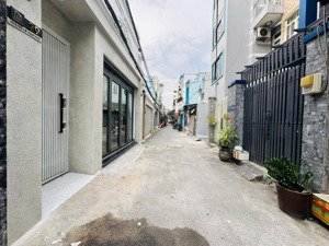 bán nhanh chdv 17 phòng - xe tải đậu đỗ thoải mái - 128m2 - bề ngang 6m - gần chợ hạnh thông tây