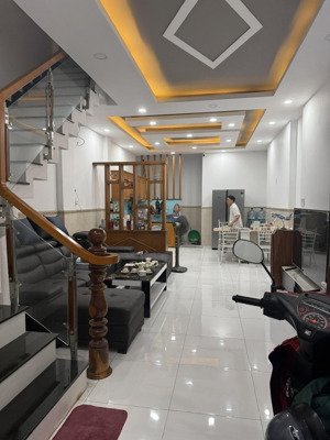 **bán nhà hxh âu cơ, phường 14, tân bình; khu bàu cát; (4*15,5) 2 lầu - 8,2 tỷ