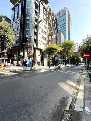 bán nhà 16.5 tỷ đường lê thánh tôn phường bến nghé quận 1