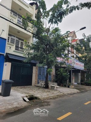 chỉ 12 tỷ còn tl . sở hữu ngay nhà mới 4 tầng mt kinh doanh gần cv gia phú ,q.tân phú. 4m x 25m