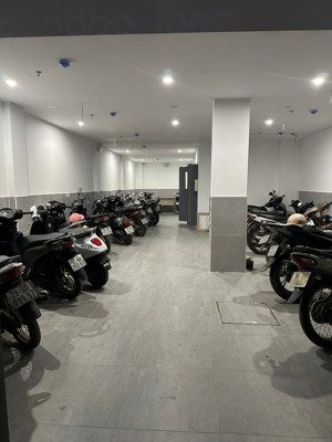 bán nhà riêng trâu quỳ, sát học viện nông nghiệp, 31 phòng, thang máy, full hệ thống pccc