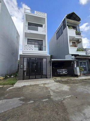 nhà 2 tầng mới ở ngay nhỉnh 6 tỷ - kdc nam khang long trường thủ đức