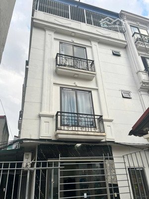 bán nhà 3 tầng 1 tum diện tích 34m2 giá 4,4ty