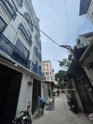 bán chung cư mini phố vĩnh phúc - đường bưởi dt 50m2 7 tầng thang máy - ô tô qua nhà - 11 phòng!!!