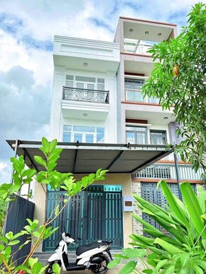 bán nhà 4 tầng đối lưng đường trường lưu p, long trường q9