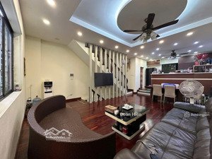 diện tích rộng, ở thoải mái! nhà hoàng hoa thám, mặt ngõ nông, 10m oto, sân để xe riêng, kcbt 48m2