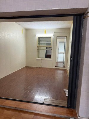 chính chủ - bán nhà tập thể - quỳnh mai - 55m - nhà nguyên bản chưa sửa chữa