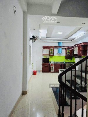 không có căn thứ 2! nhà ngọc hà, mặt ngõ nông, ô tô lùi cửa, nhà dân thoáng sáng, ban công 47m2*5t