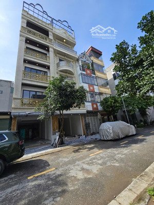 bán nhà tđc cổ linh - thạch bàn vỉa hè 5m dt 60m full nội thất tiền tỷ - ở sướng