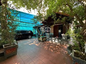 bán nhà ngọc lâm view công viên, 3 thoáng - mặt tiền siêu rộng - sổ hoa hậu - ô chờ thang máy