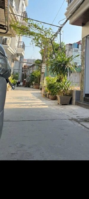 bán nhà lê quang đạo 44m2. 5 tầng . mặt tiền 4m. ngõ thông. rộng