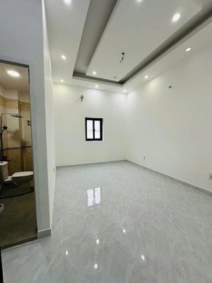 bán nhà 4 tầng 90m2, đường 9m, gần ngã tư nguyễn bình và lê văn lương, 6 tỷ 450