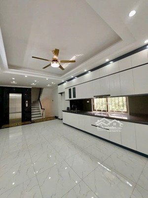 siêu phẩm 5 tầng thang máy,ngô gia tự,dt80m.mt10m.giá nhỉnh 14 tỷ