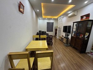 chính chủ bán gấp 5 tỷ0 căn 2 ngủ 79m đẹp rẻ tại chung cư flc 418 quang trung, hà đông sđcc