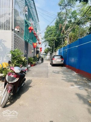 6,6 tỷ - hẻm phân lô 6m- ô tô tải vào đất - gần nguyễn thị định q2 - ngang khủng hơn 6m