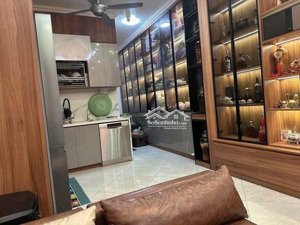 cho thuê nhà ngọc thụy gần trường việt pháp - khu khai sơn nội thất cơ bản - 3 pn