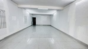 cho thuê nhà 2 tầng mặt tiền tôn thất thuyết đường xe tải quận 4