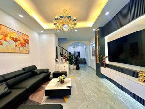 bán nhà ngõ 1395 giải phóng- hoàng mai dt32m*5 tầng * giá 7.1 tỷ