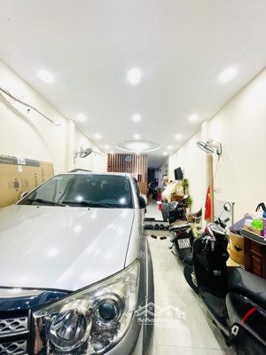 sát mặt tiền quang trung, gần ubnd quận, kdc cityland - gần 85m2, 5 tầng, thang máy, gara oto