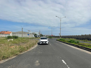 lô đất gần sân bay tuy hoà cách biển phú đông chỉ 500m